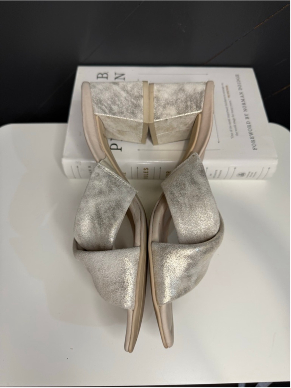 Paul Green Lauren Gold Suede Mule Heels Low Block Heel Size 8 - Picture 3 of 10